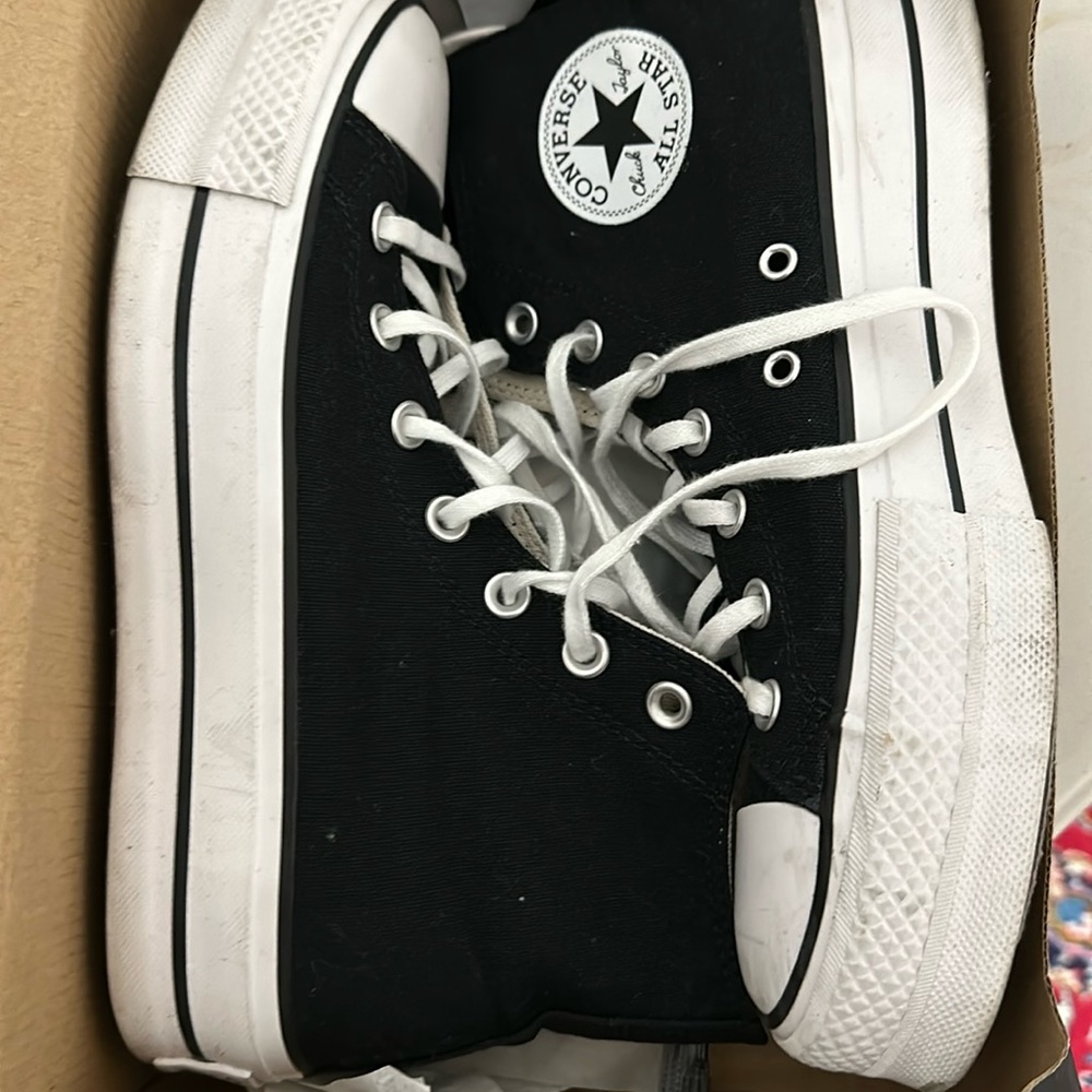 Converse High top